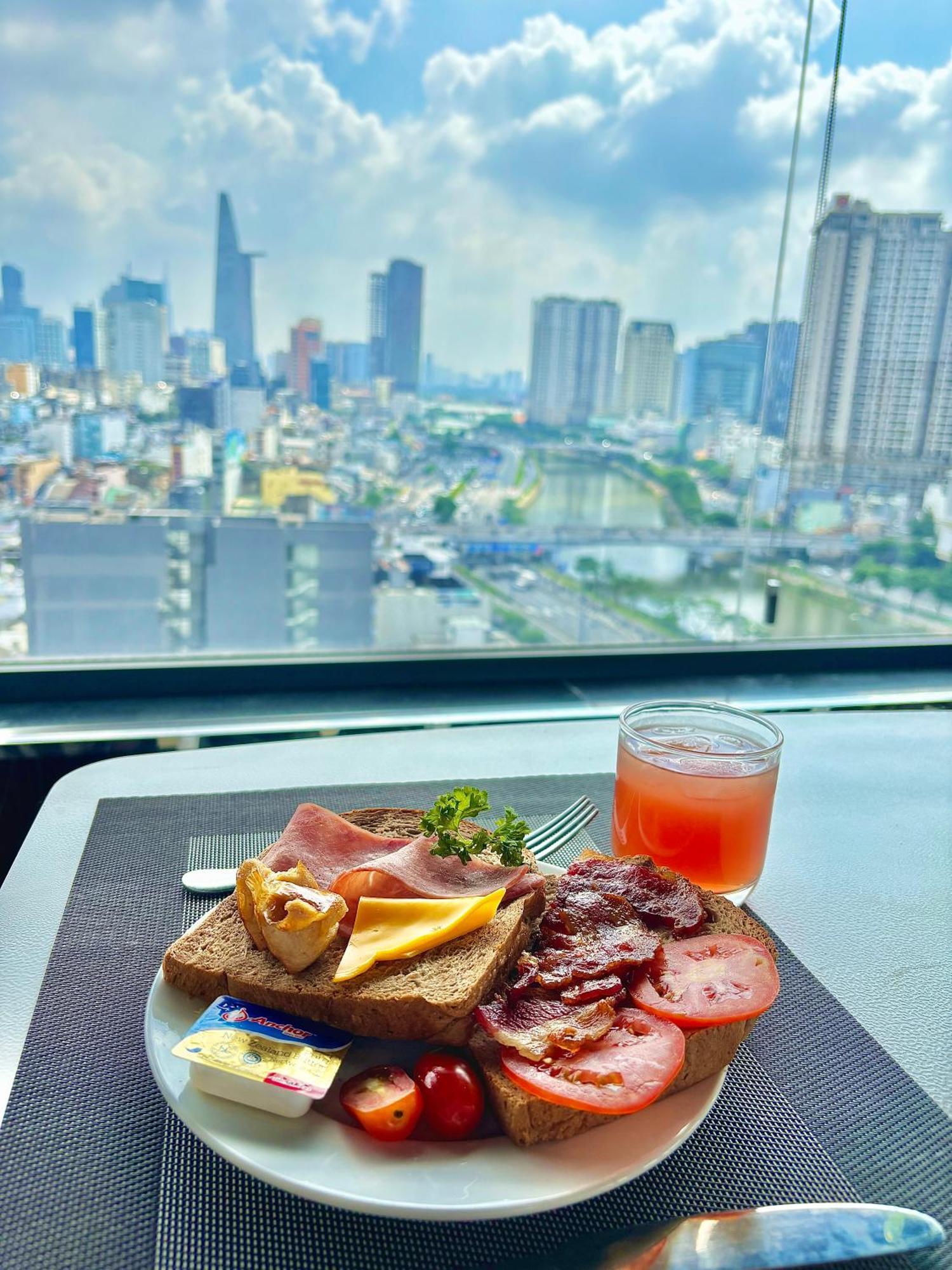 Huazhu Hotel 호치민 외부 사진