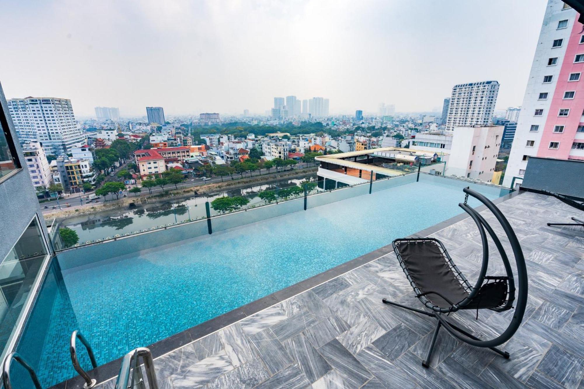 Huazhu Hotel 호치민 외부 사진