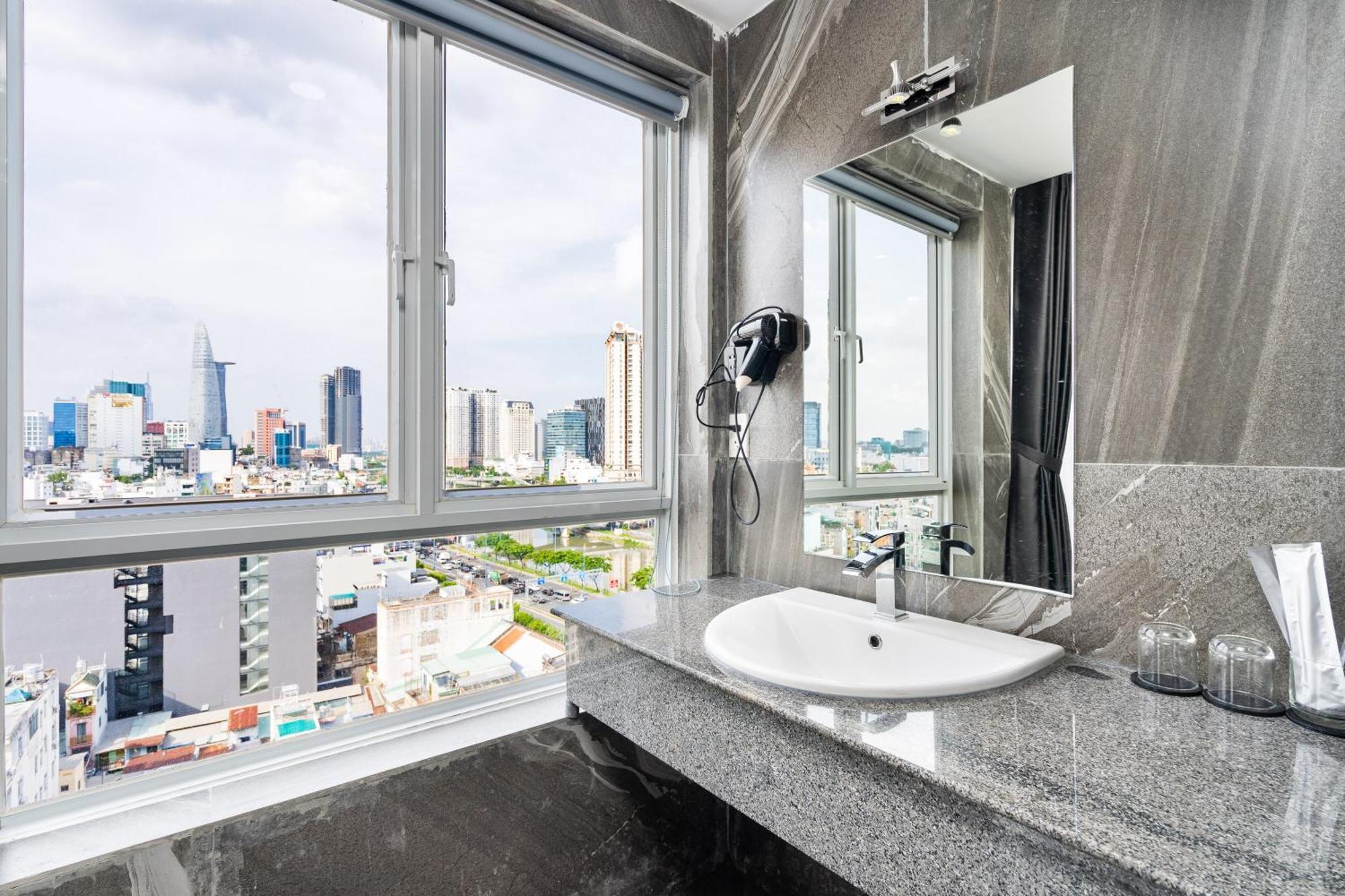 Huazhu Hotel 호치민 외부 사진